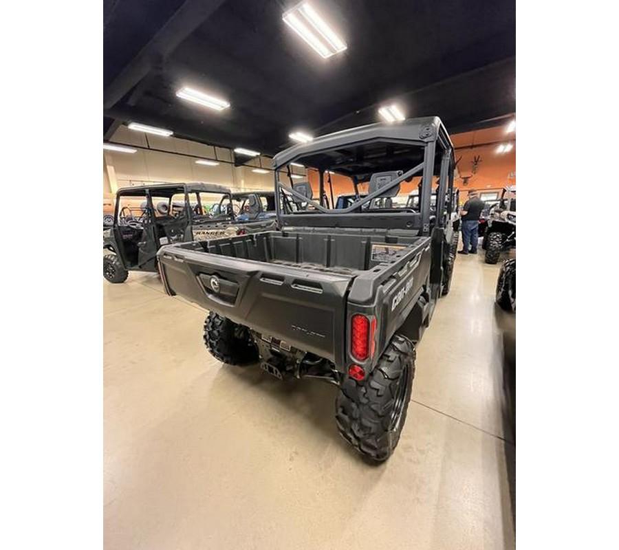 2024 Can-Am® Defender MAX HD7