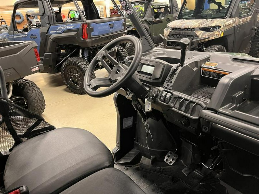 2024 Can-Am® Defender MAX HD7