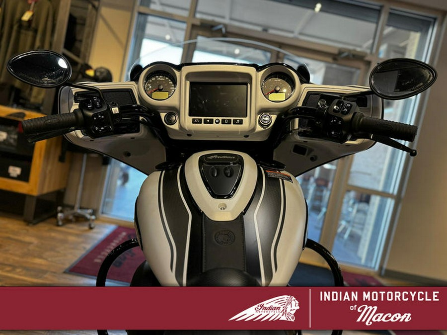 2024 Indian Motorcycle® Chieftain® Dark Horse® Ghost White Metallic Smoke