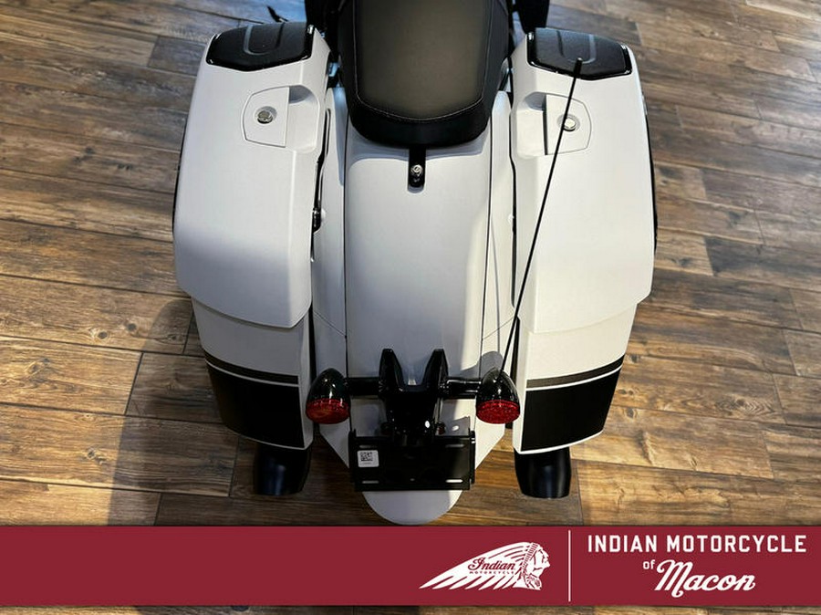 2024 Indian Motorcycle® Chieftain® Dark Horse® Ghost White Metallic Smoke