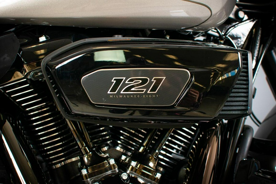 2023 Harley-Davidson CVO Street Glide