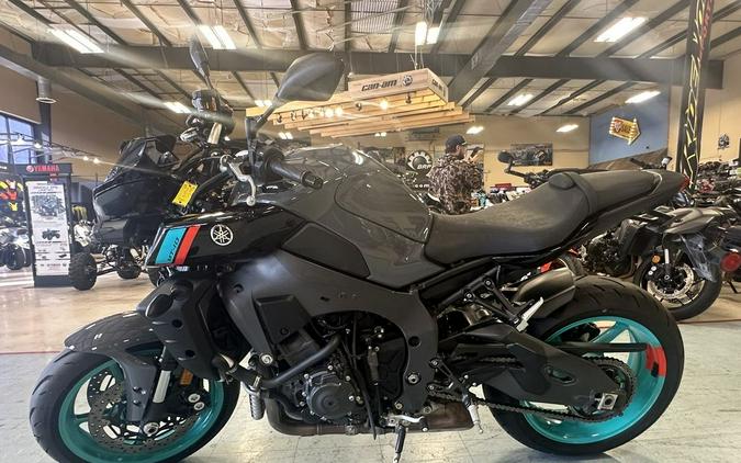 2023 Yamaha MT-10