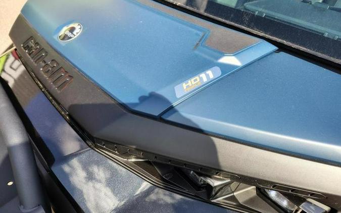 2026 Can-Am® Defender XT CAB HD11 With 10.25 in.display