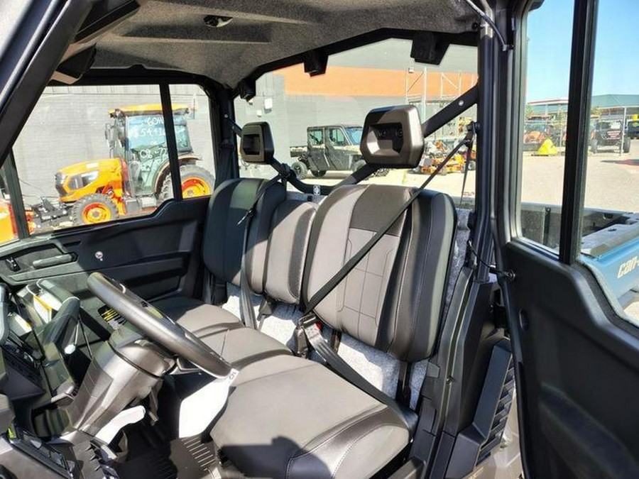 2026 Can-Am® Defender XT CAB HD11 With 10.25 in.display
