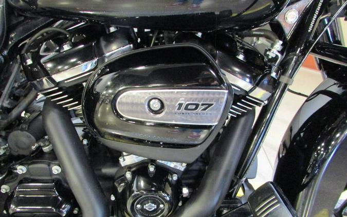 2018 Harley-Davidson® FLHXS - Street Glide® Special