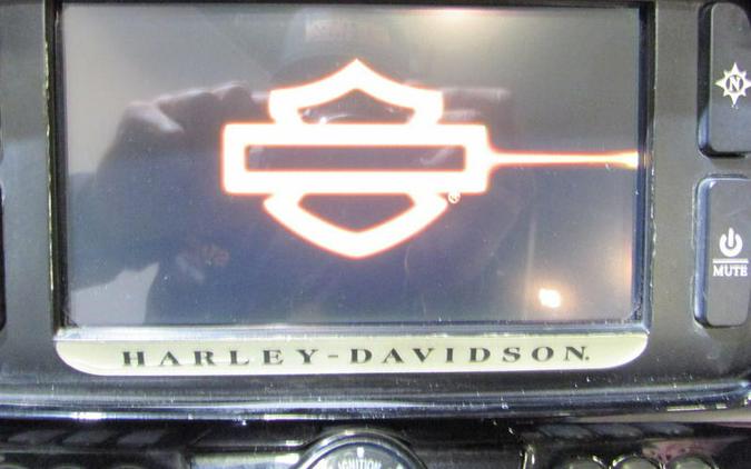 2018 Harley-Davidson® FLHXS - Street Glide® Special