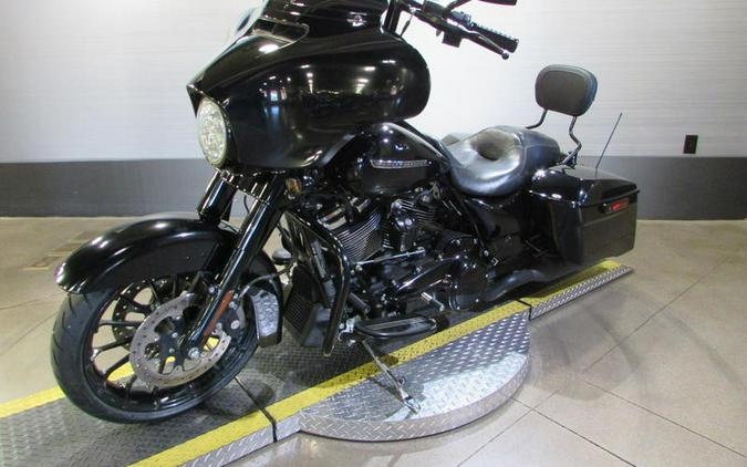 2018 Harley-Davidson® FLHXS - Street Glide® Special