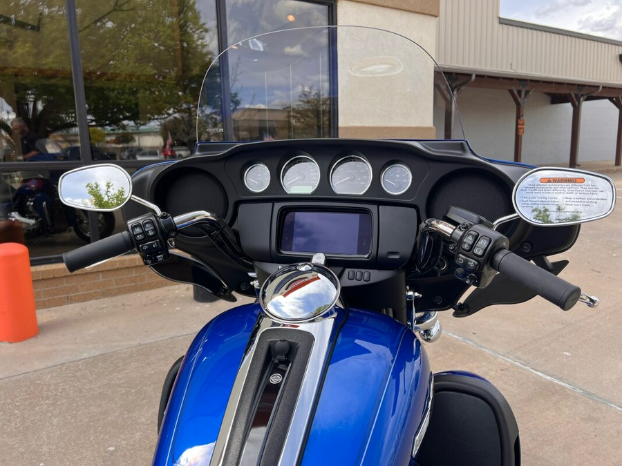 2024 Harley-Davidson® Tri Glide® Ultra Blue Burst