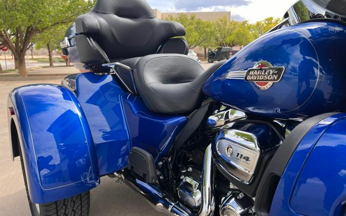 2024 Harley-Davidson® Tri Glide® Ultra Blue Burst