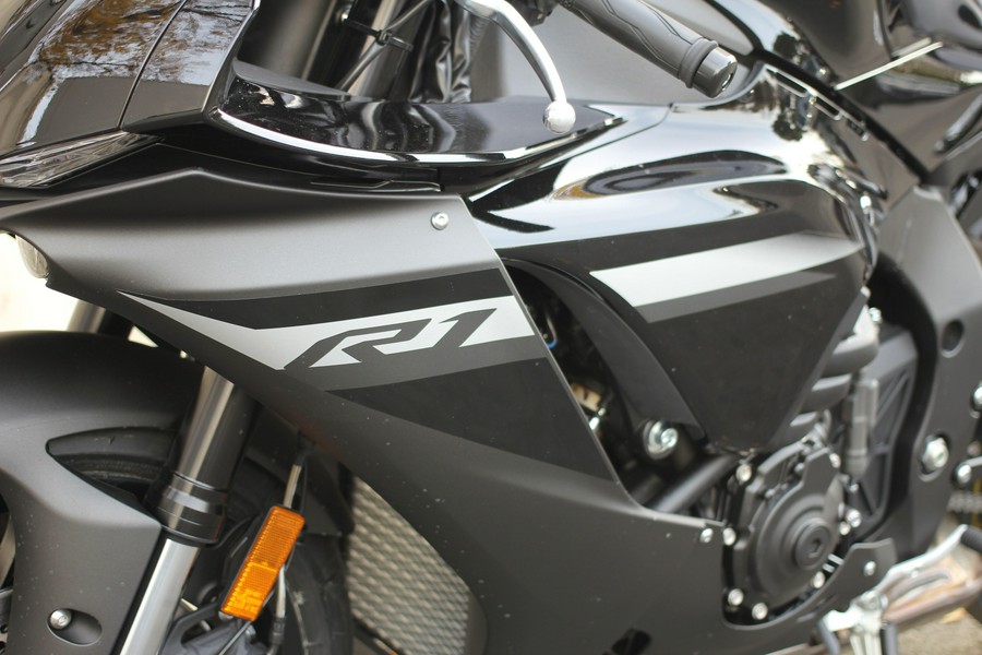 2024 Yamaha YZF R1