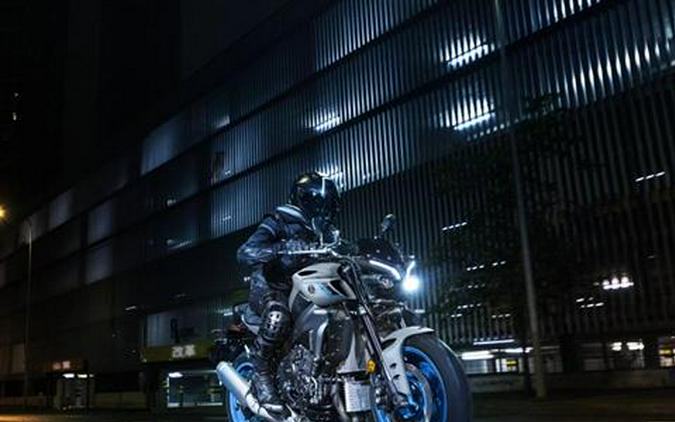 2025 Yamaha MT-10