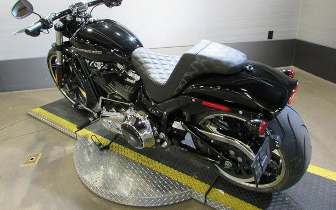 2018 Harley-Davidson® FXBR - Softail® Breakout®