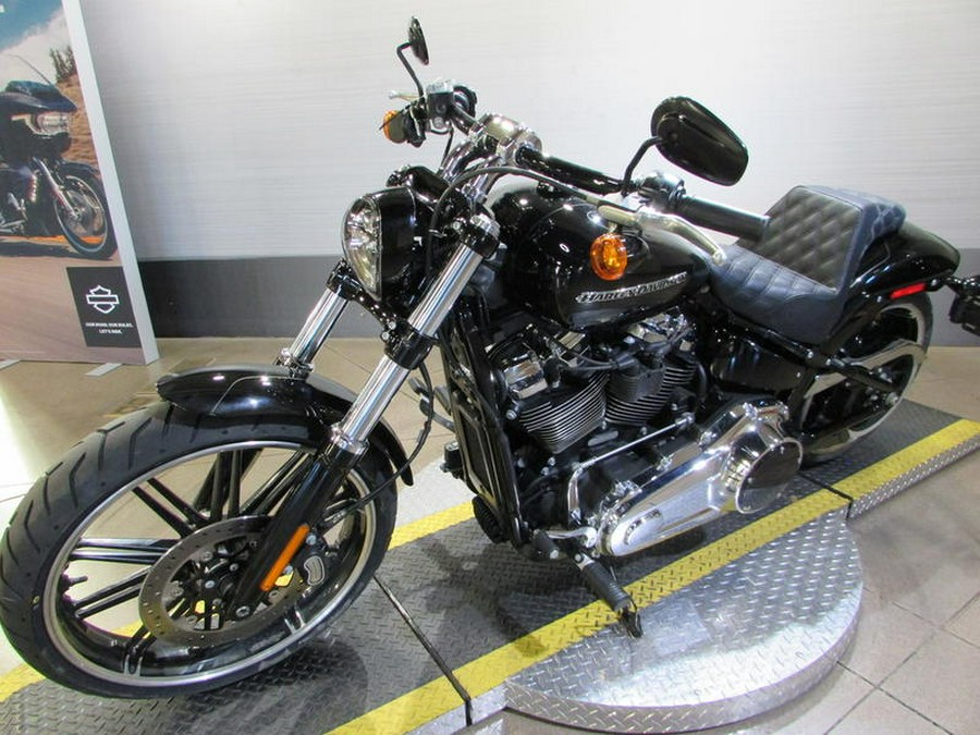 2018 Harley-Davidson® FXBR - Softail® Breakout®