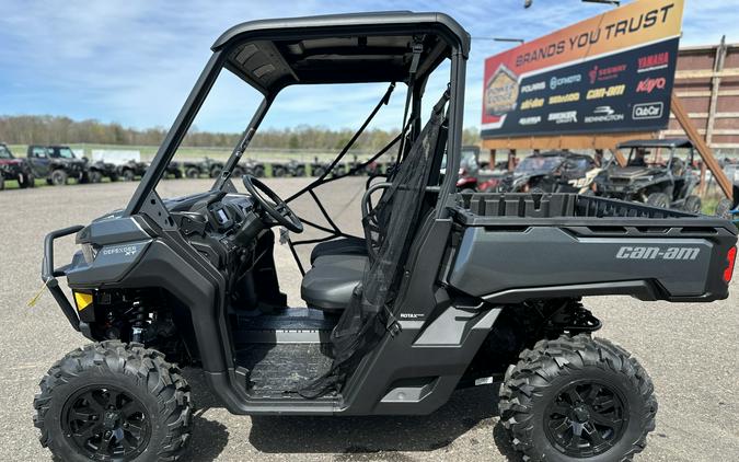 2024 Can-Am™ Defender XT HD10