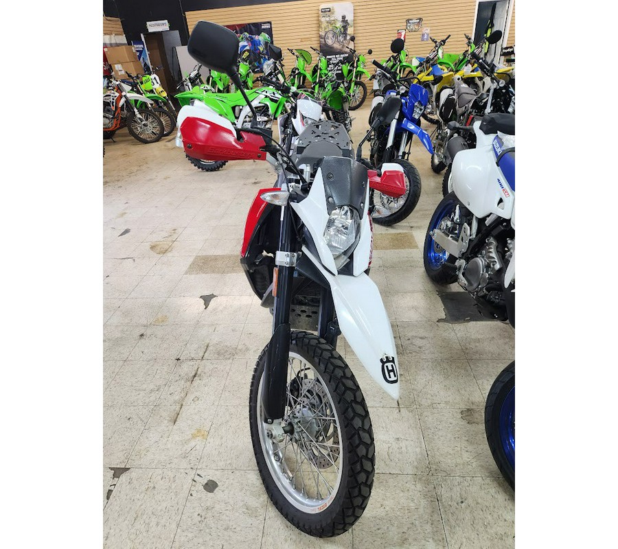 2014 Husqvarna Motorcycles Terra