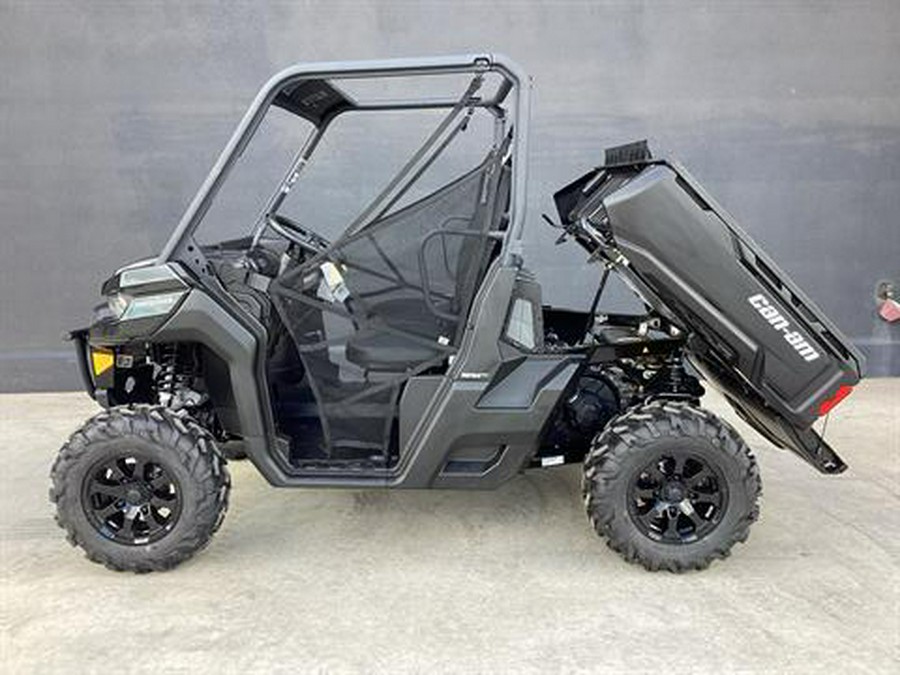 2025 Can-Am Defender DPS HD10