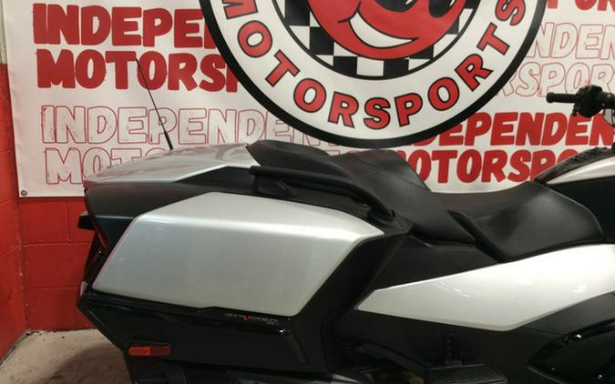 2022 Can-Am Spyder RT Roadster