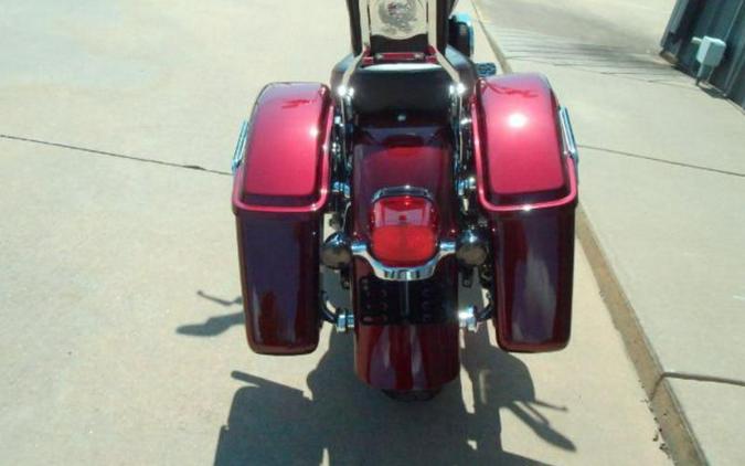 2015 Harley-Davidson® FLD - Dyna® Switchback™
