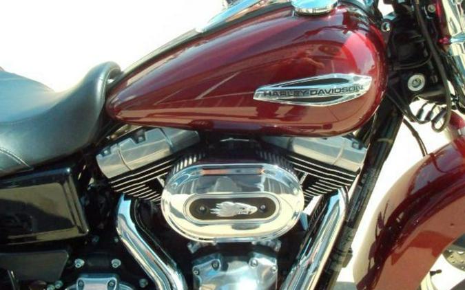 2015 Harley-Davidson® FLD - Dyna® Switchback™