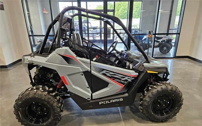 2024 Polaris RZR 200 EFI