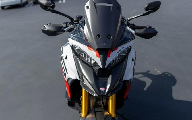 2025 Ducati Multistrada V4 RS