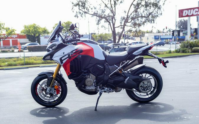2025 Ducati Multistrada V4 RS