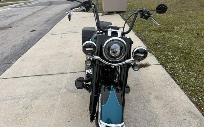 2026 Harley-Davidson Softail FLHC - Heritage Classic