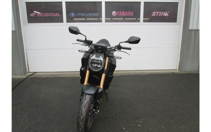 2026 CB650R E-Clutch - Honda