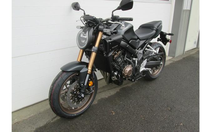 2026 CB650R E-Clutch - Honda