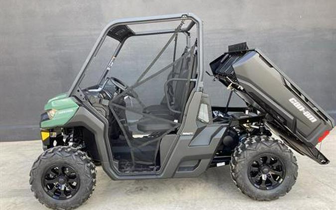 2025 Can-Am Defender DPS HD7