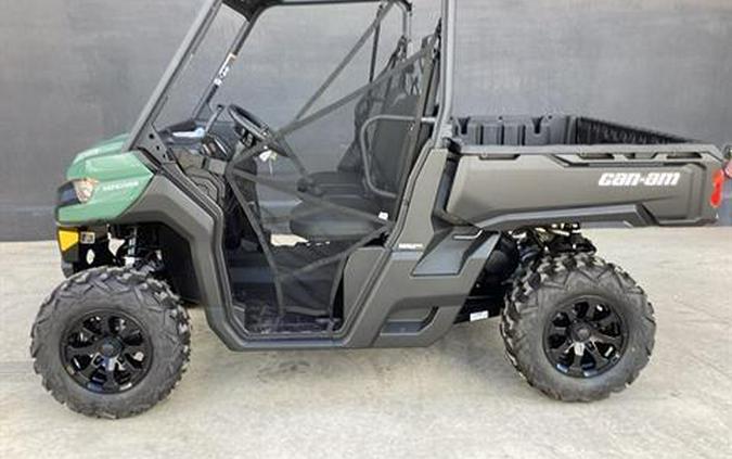 2025 Can-Am Defender DPS HD7