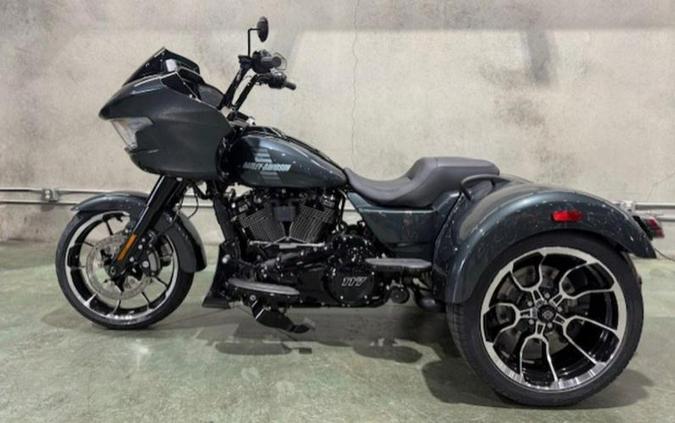 2026 Harley-Davidson® FLTRT - Road Glide® 3
