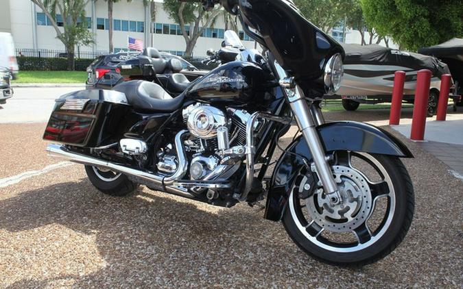 2011 Harley-Davidson FLHX - Street Glide