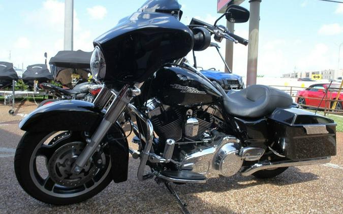 2011 Harley-Davidson FLHX - Street Glide