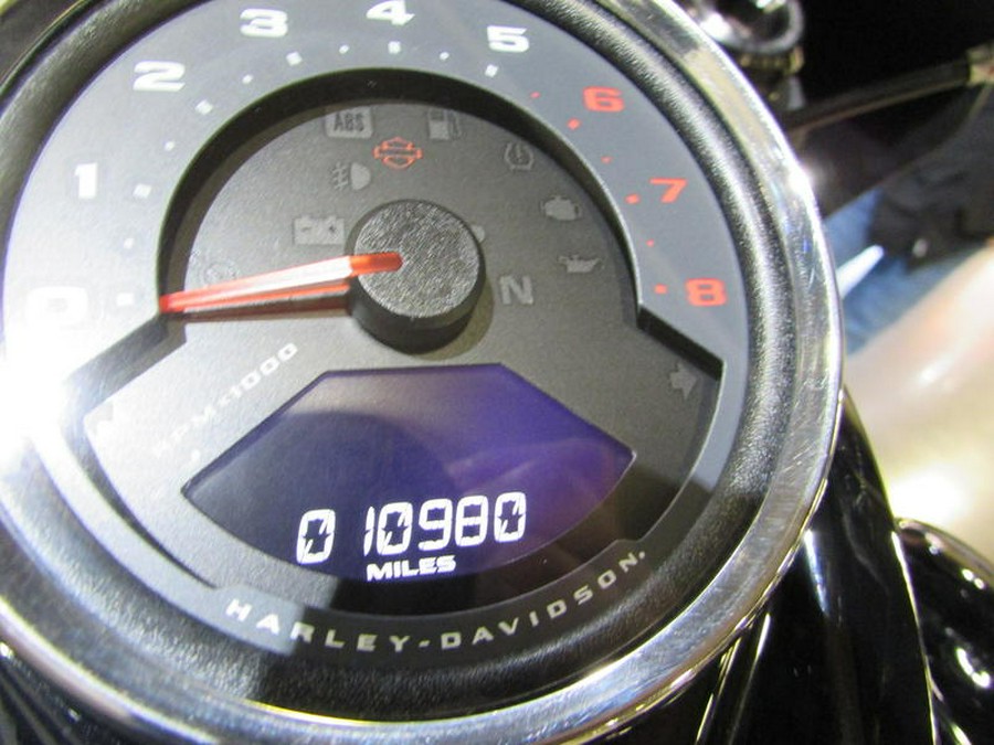 2020 Harley-Davidson® FXFBS - Softail® Fat Bob® 114