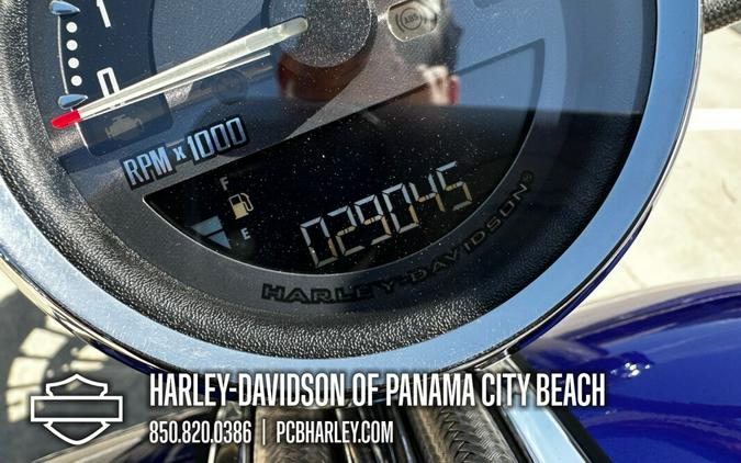 2014 Harley-Davidson® CVO™ Breakout®