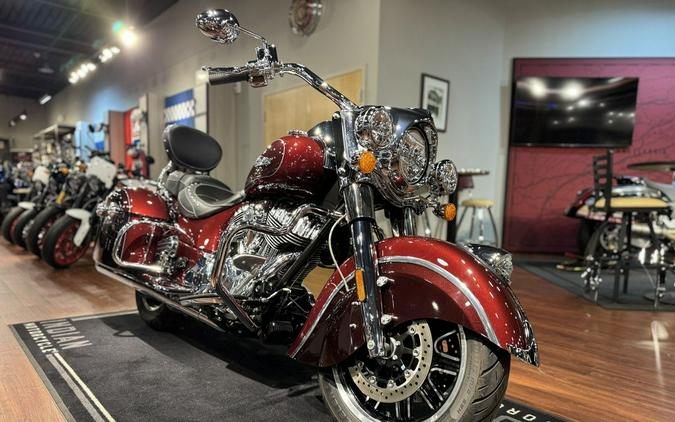 2022 Indian Motorcycle® Springfield® Maroon Metallic/Crimson Metallic