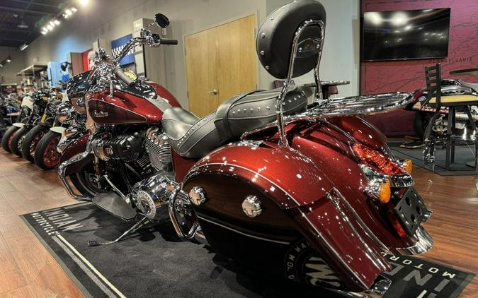 2022 Indian Motorcycle® Springfield® Maroon Metallic/Crimson Metallic