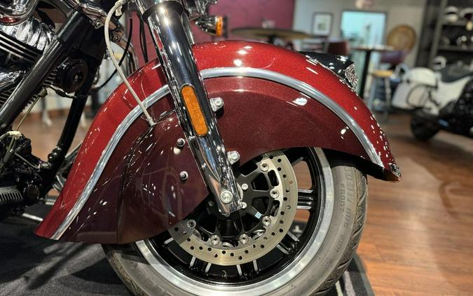 2022 Indian Motorcycle® Springfield® Maroon Metallic/Crimson Metallic