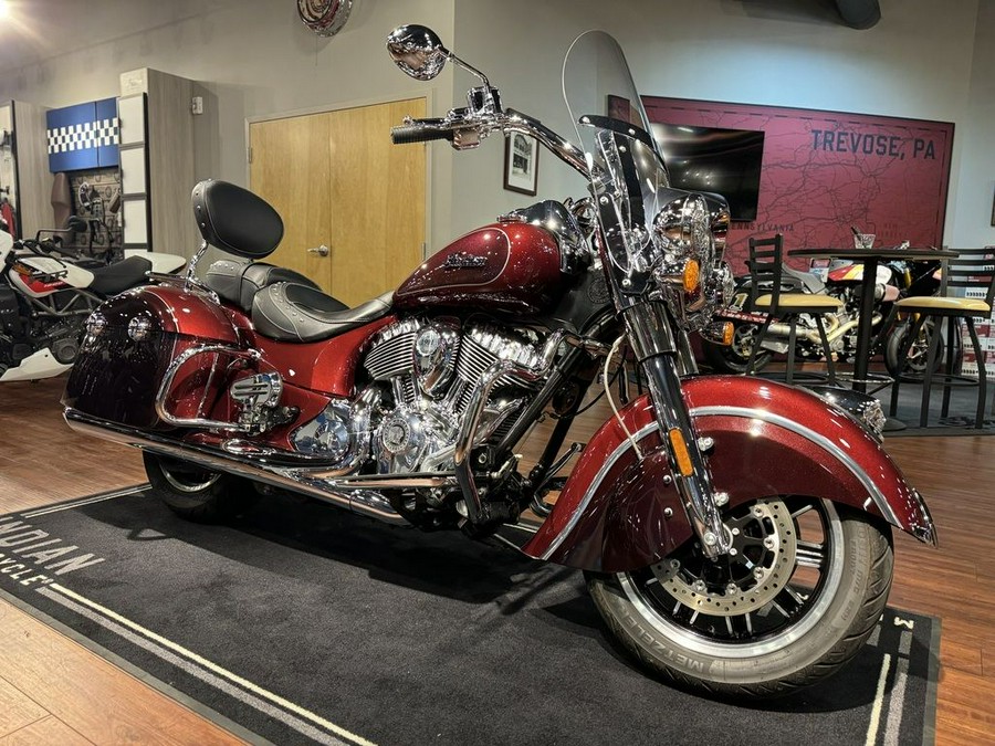 2022 Indian Motorcycle® Springfield® Maroon Metallic/Crimson Metallic