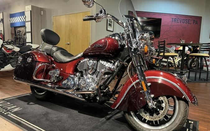 2022 Indian Motorcycle® Springfield® Maroon Metallic/Crimson Metallic