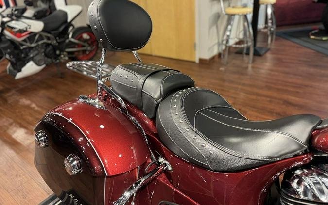 2022 Indian Motorcycle® Springfield® Maroon Metallic/Crimson Metallic