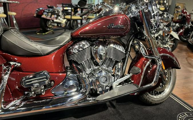 2022 Indian Motorcycle® Springfield® Maroon Metallic/Crimson Metallic