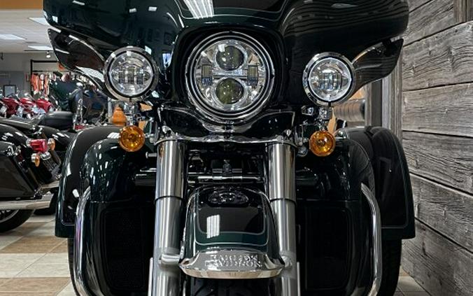 2024 Harley-Davidson Tri Glide Ultra Alpine Green / Vivid Black