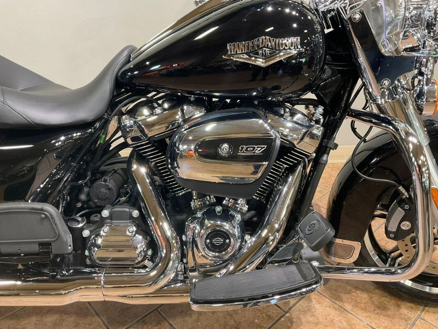 2022 Harley-Davidson Road King Vivid Black FLHR