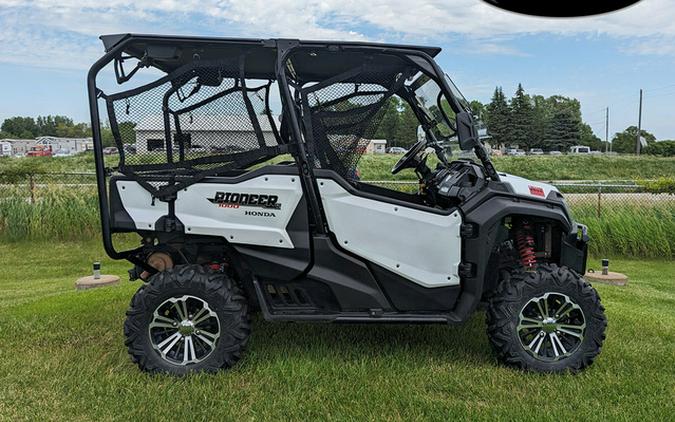 2016 Honda Pioneer 1000-5 Deluxe