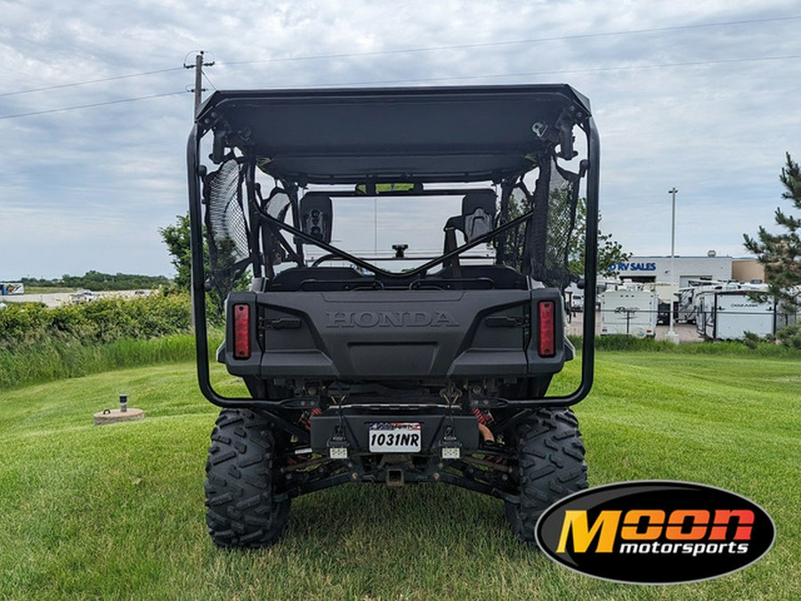 2016 Honda Pioneer 1000-5 Deluxe