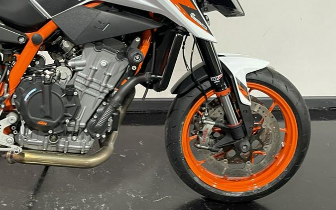 2021 KTM Duke 890 R