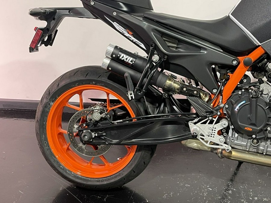 2021 KTM Duke 890 R