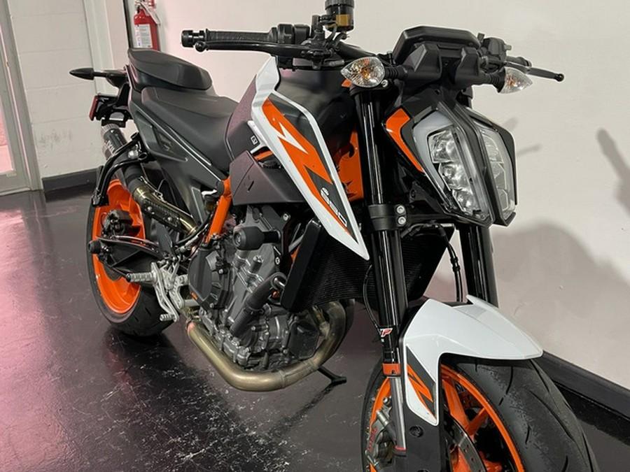 2021 KTM Duke 890 R